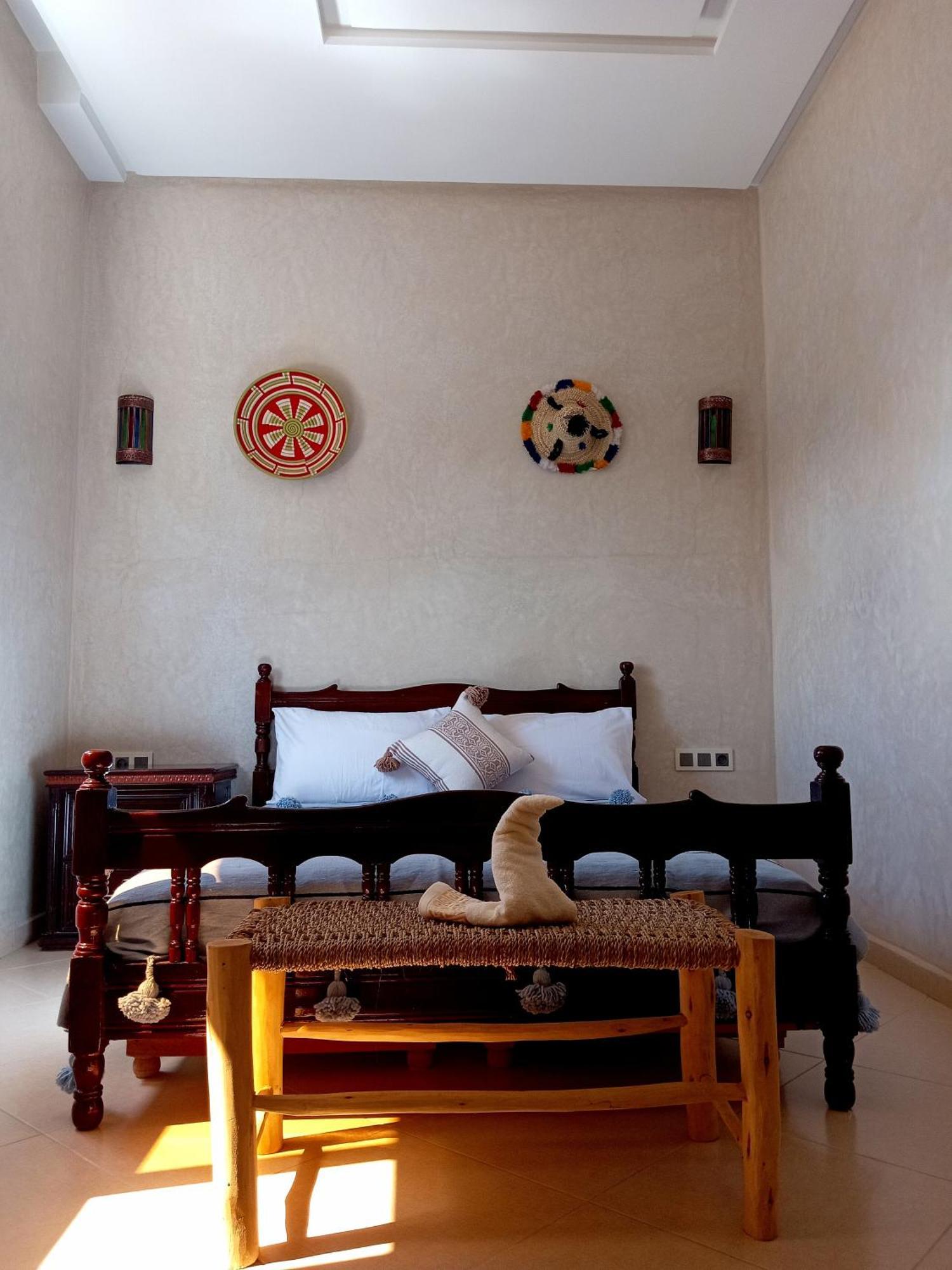 Taghoba Surf House Hostel Tamraght Buitenkant foto
