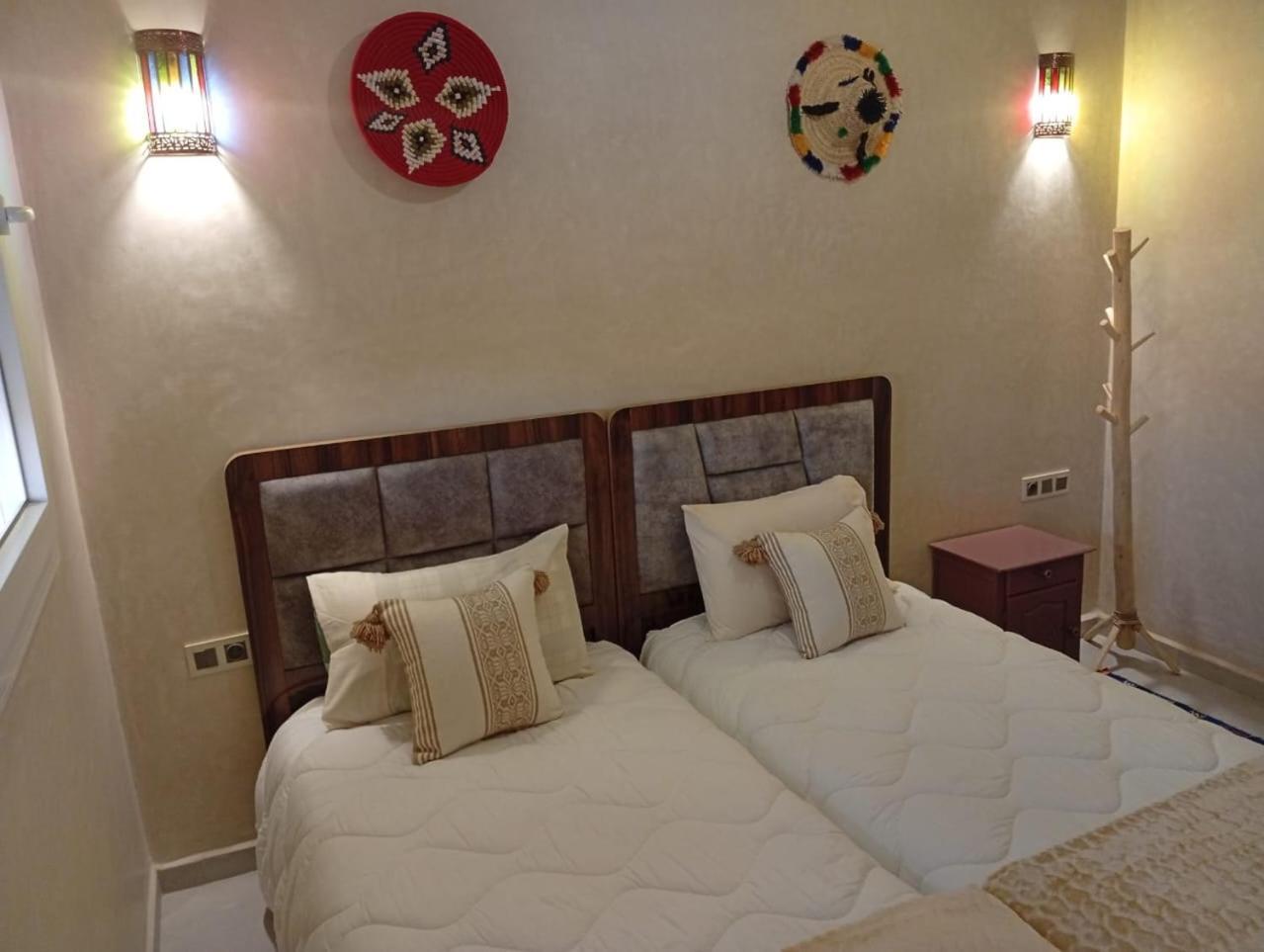 Taghoba Surf House Hostel Tamraght Buitenkant foto
